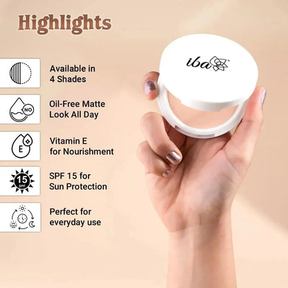 Iba Pure Skin Compact in hand, highlighted benefits: oil-free matte finish, vitamin E nourishment, SPF 15 protection, available in 4 shades.