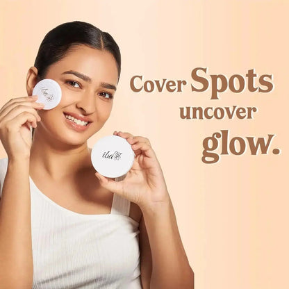 Woman applying Iba Pure Skin Mattifying Compact for a natural matte finish, controls oil, SPF 15, vegan makeup for all skin types.